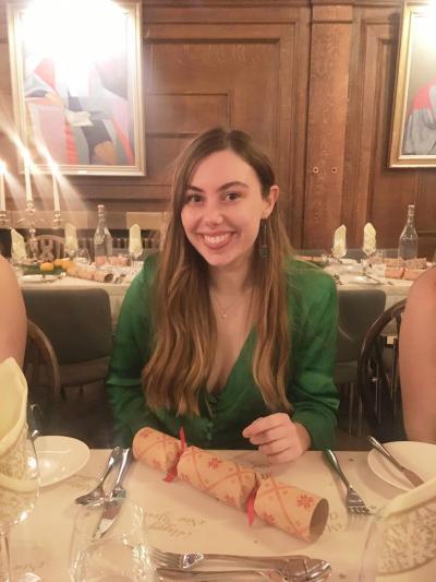 Photo of Chloe Taylor